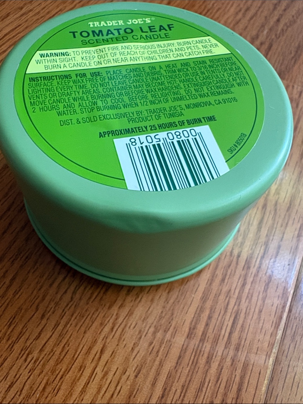 Trader Joe's Tomato Leaf Scented Candle - Green Tin - Picture 5 of 8
